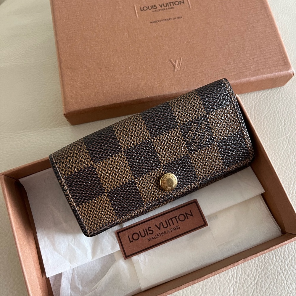 Louis Vuitton Damier Ebene Key Pouch